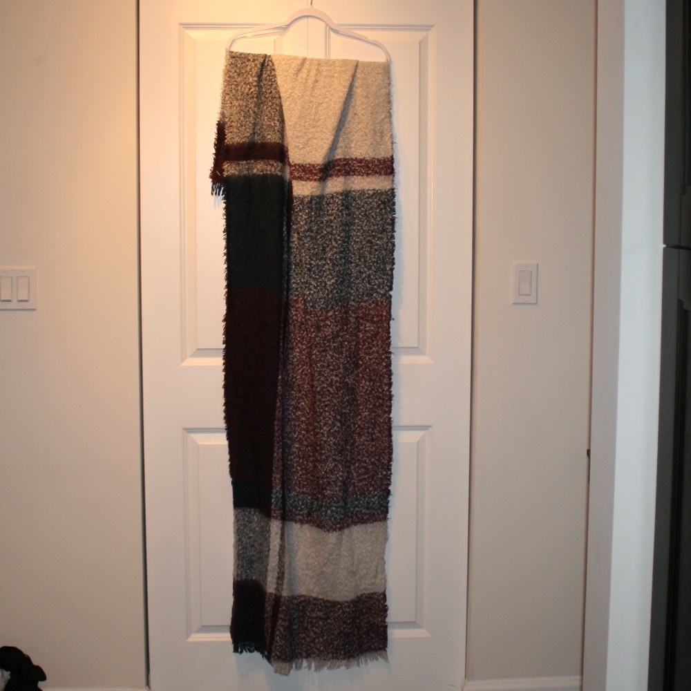 Una Talla Scarf